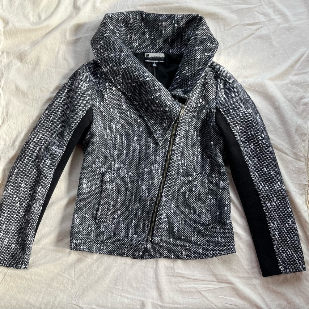 Brooklyn Industries Women’s size Medium Coat/ Jacket